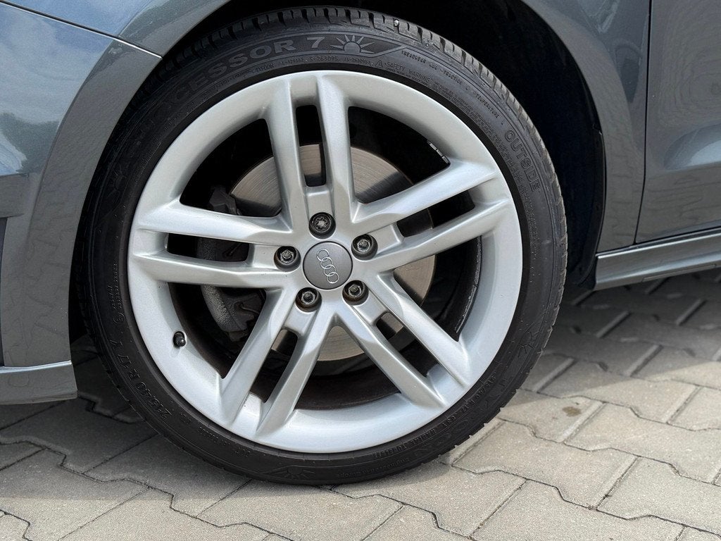 Audi A1 1.4 TFSI Pro Line | S-Line | Xenon | Pdc, Voorwielaandrijving, Euro 5, Zwart, 4 stoelen