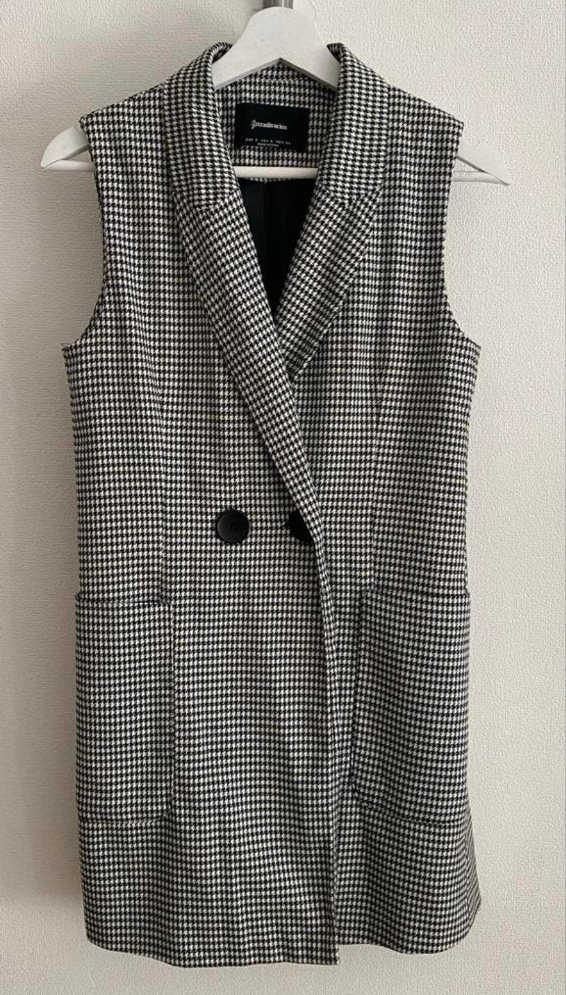 Stijlvol gilet van STRADIVARIUS..mt:s, Kleding | Dames, Bodywarmers, B, Verzenden, Zwart, Maat 42/44 (L)