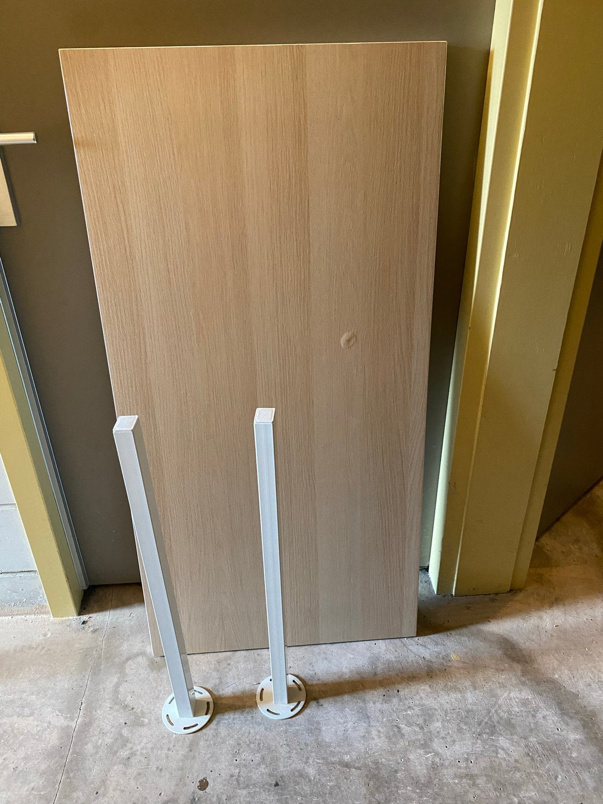 IKEA Linnmon Bureau 120x60 cm met 2 poten, Ophalen, Demontabel, Gebruikt, 120 cm
