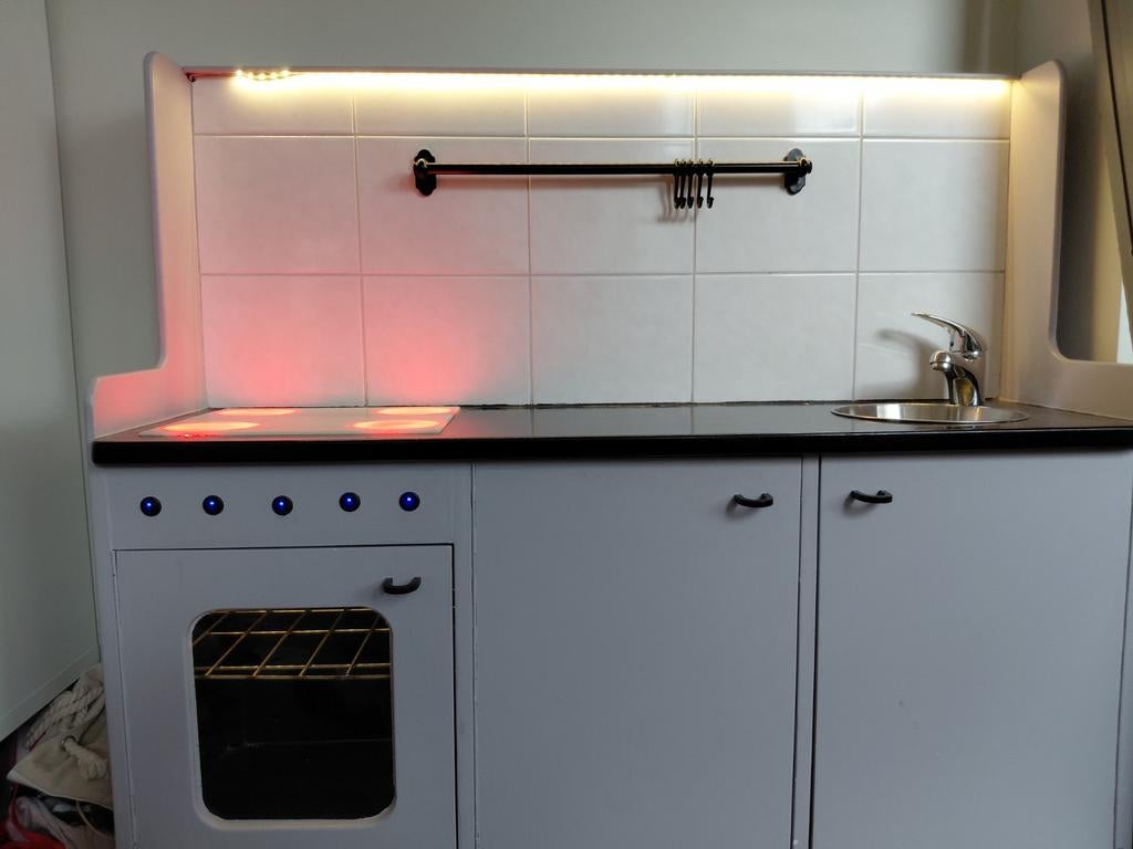 Lilia Speelkeuken Grijs met Verlichting, Ophalen, Gebruikt, Overige materialen, Speelkeuken