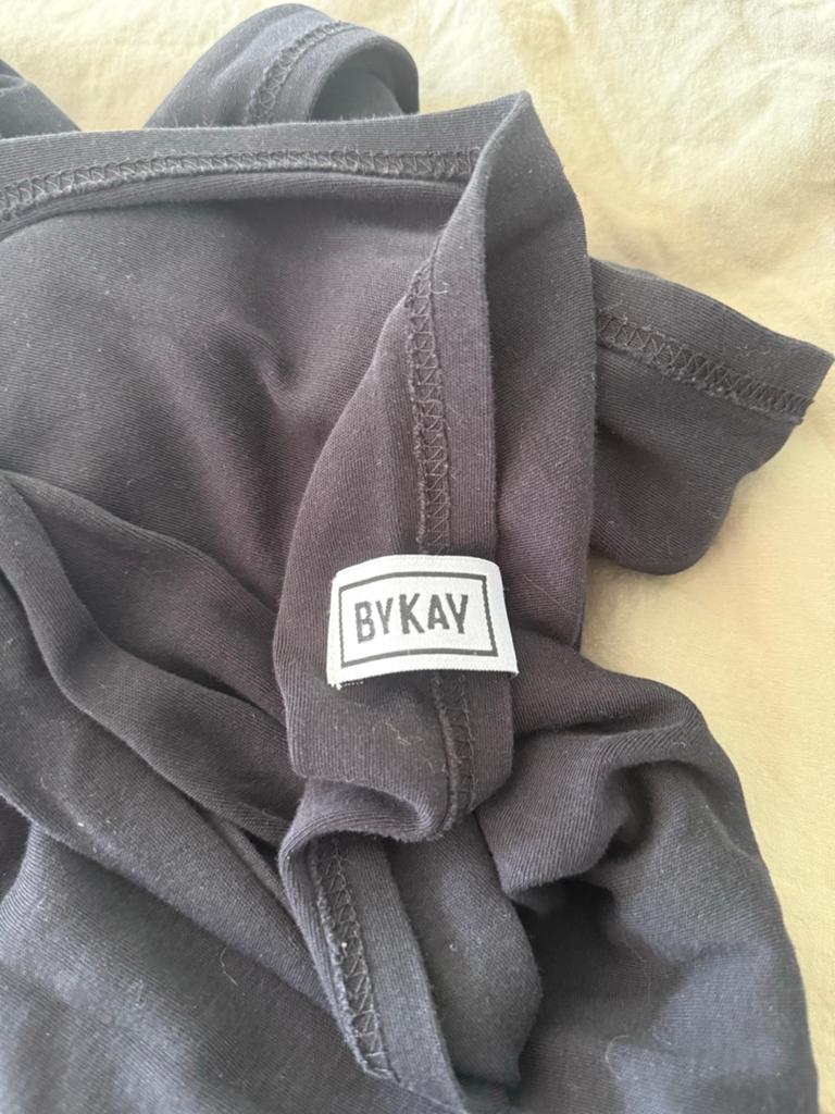 Zwart draagdoek van BYKAY - stretchy wrap deluxe, Kinderen en Baby's, Babydragers en Draagdoeken, Ophalen, Gebruikt, Draagdoek