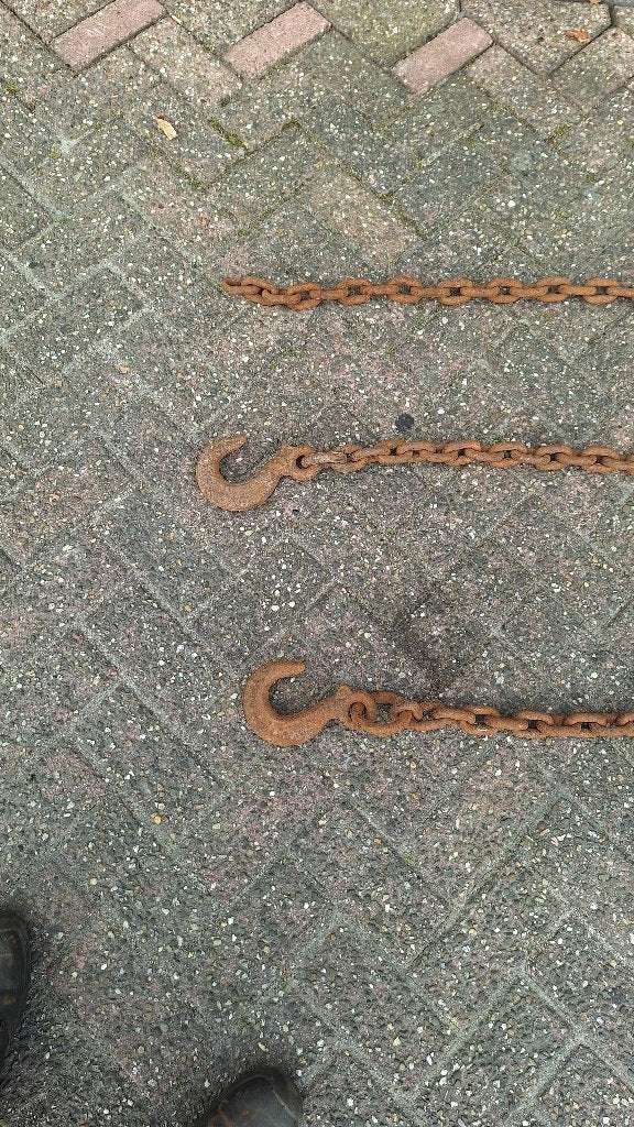 3 kettingen 12 mm dik, Ophalen, Gebruikt, Industriepark 2a 9351PA Leek, H.O.Albert Ale Slotema