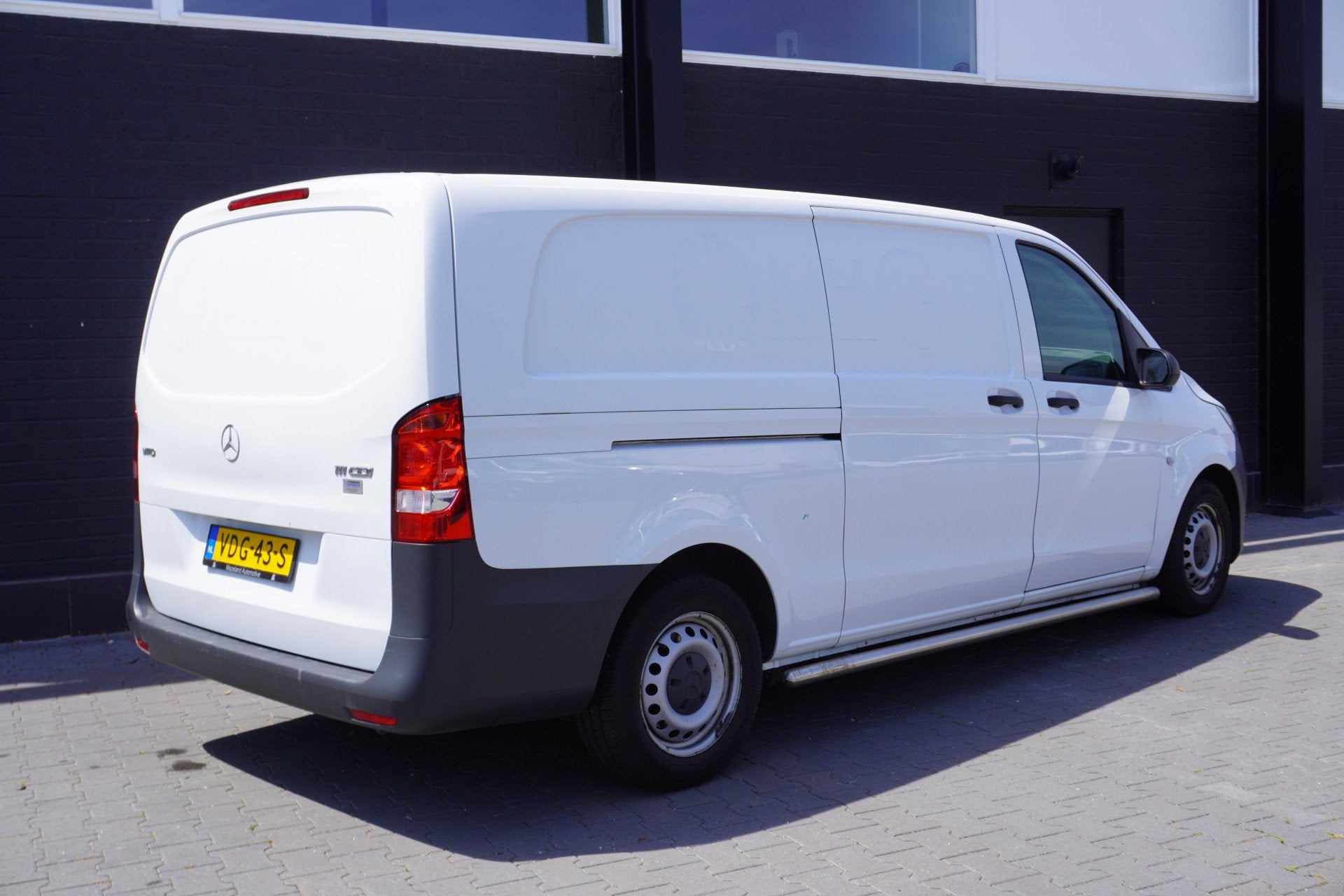 Mercedes-Benz Vito 111 CDI XL EURO 6 - Airco - Camera - €1, Voorwielaandrijving, Stof, Gebruikt, 4 cilinders