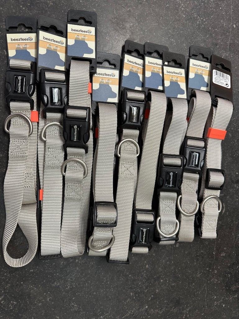 9x nieuwe nylon halsband grijs 48-70 cm beeztees, Dieren en Toebehoren, Nieuw, Ophalen of Verzenden, Beeztees, Nvt