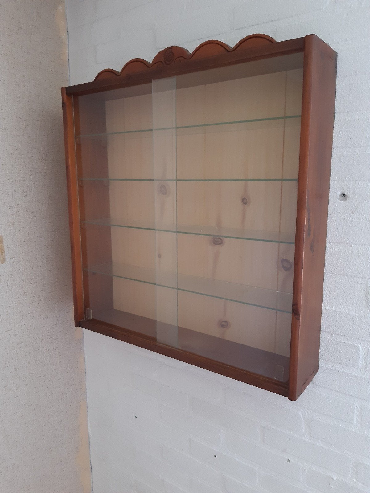 Houten Vitrine kastje (met fossiel), Ophalen, 50 tot 100 cm, Zo goed als nieuw, Minder dan 25 cm