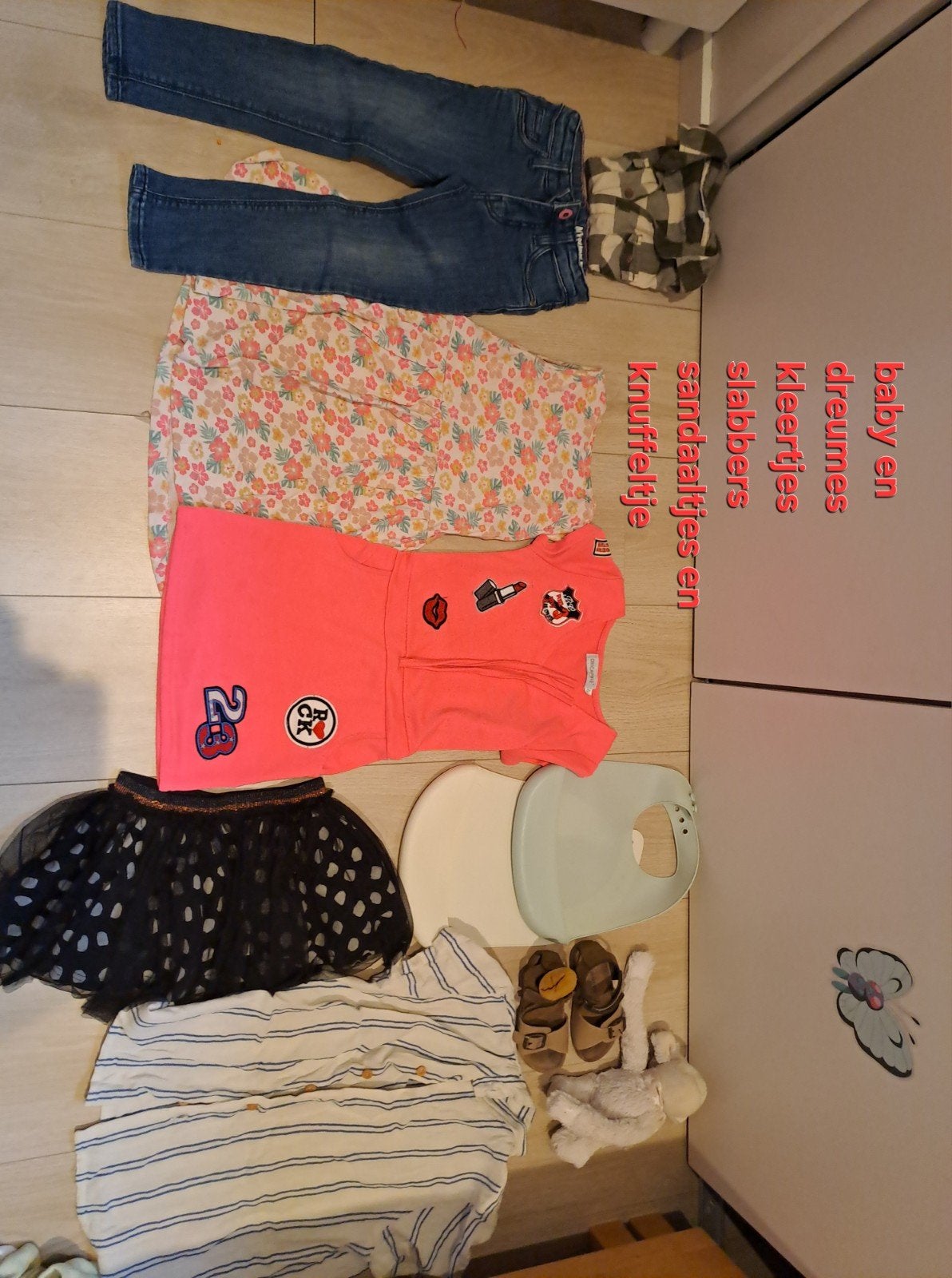 Mooi baby/dreumes pakket: Kleertjes (o.a. Moschino), 6x Pyja, Ophalen, Zo goed als nieuw, Maat 74