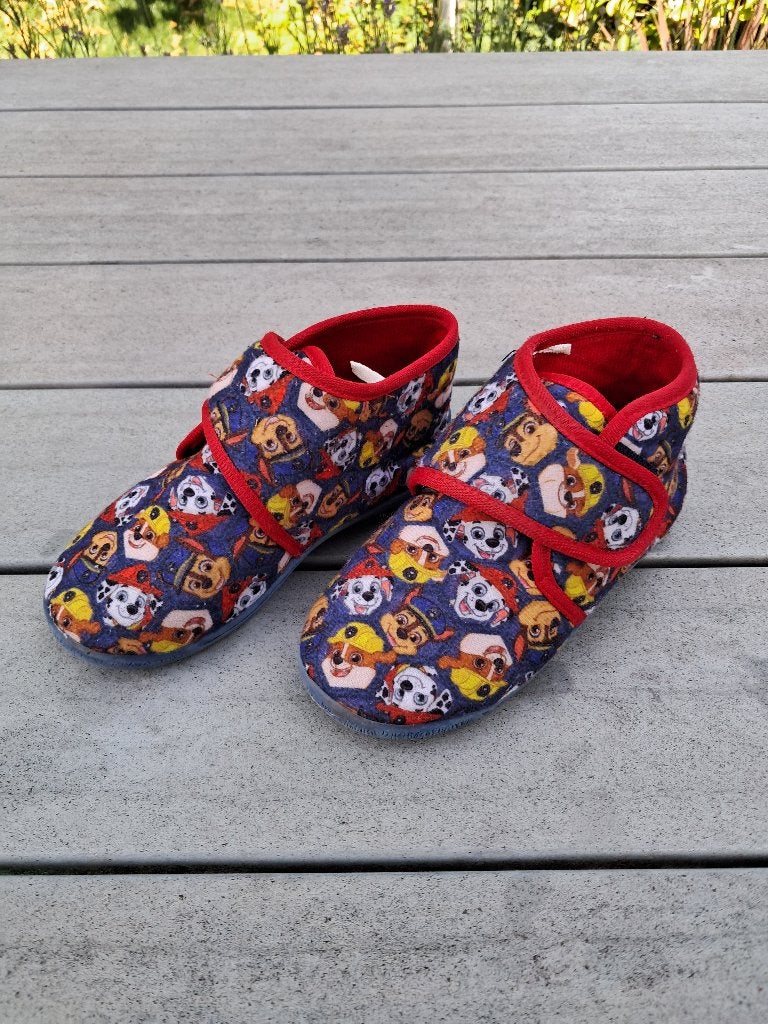 K123 Pantoffels Paw Patrol maat 30, Gebruikt, Overige typen, Ophalen of Verzenden, Nickelodeon