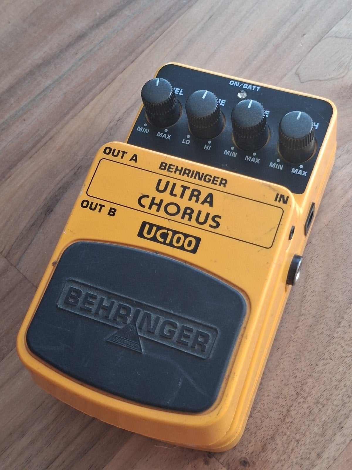 Behringer UC100 Ultra Chorus gitaarpedaal, Muziek en Instrumenten, Effecten, Ophalen of Verzenden, Gebruikt, Chorus