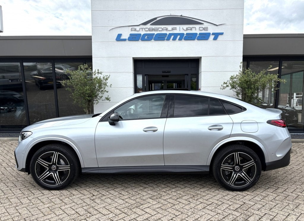 Mercedes-Benz GLC Coupe GLC 300e 4Matic AMG Line 313PK Nieuw, Automaat, Gebruikt, 4 cilinders, Bedrijf