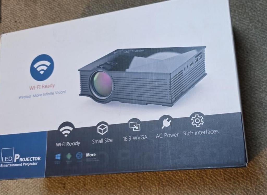 Beamer/projextor, Audio, Tv en Foto, Beamers, Gebruikt, LED, Ophalen of Verzenden, Full HD (1080)