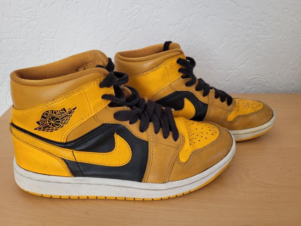Nike Jordan sneakers maat 37 half, Bruin, Ophalen of Verzenden, Sneakers of Gympen, Jordan