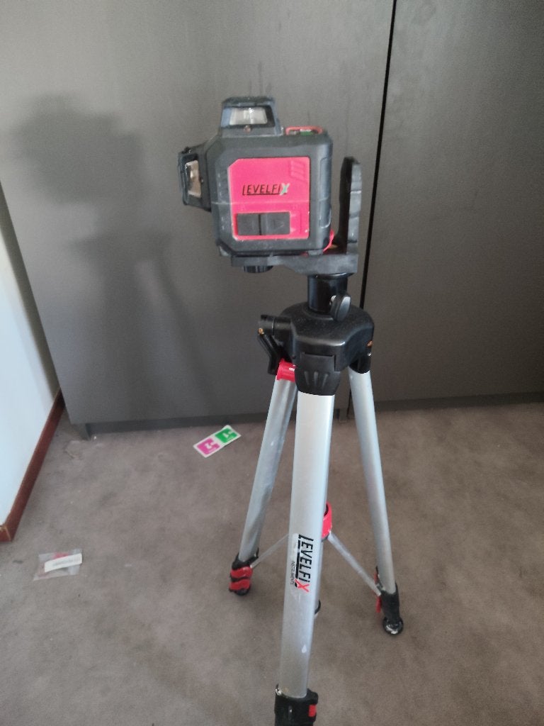 For sale laser spirit Levelfix CCL160g  level, Doe-het-zelf en Verbouw, Meetapparatuur, Ophalen of Verzenden, Zo goed als nieuw