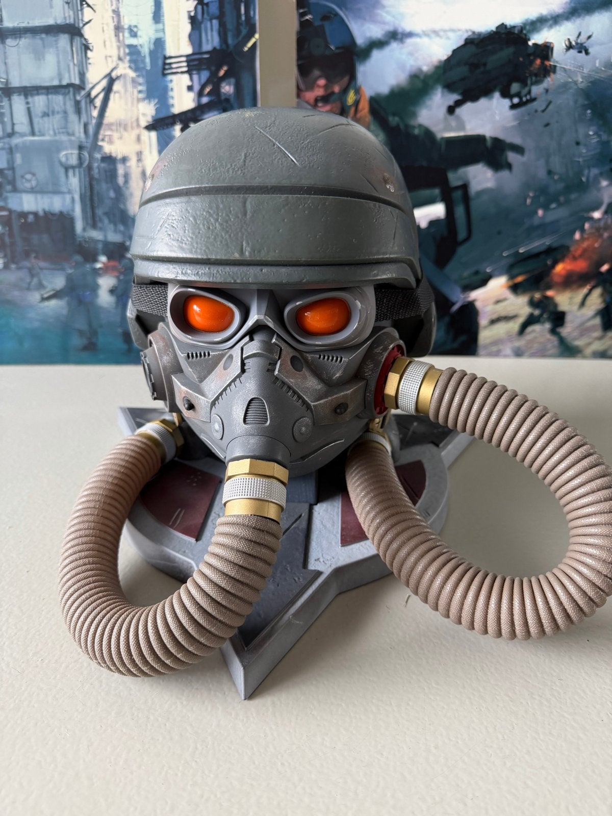 Killzone Helghast Helm met Kunstprints van de ontwerpers!, Ophalen, Zo goed als nieuw