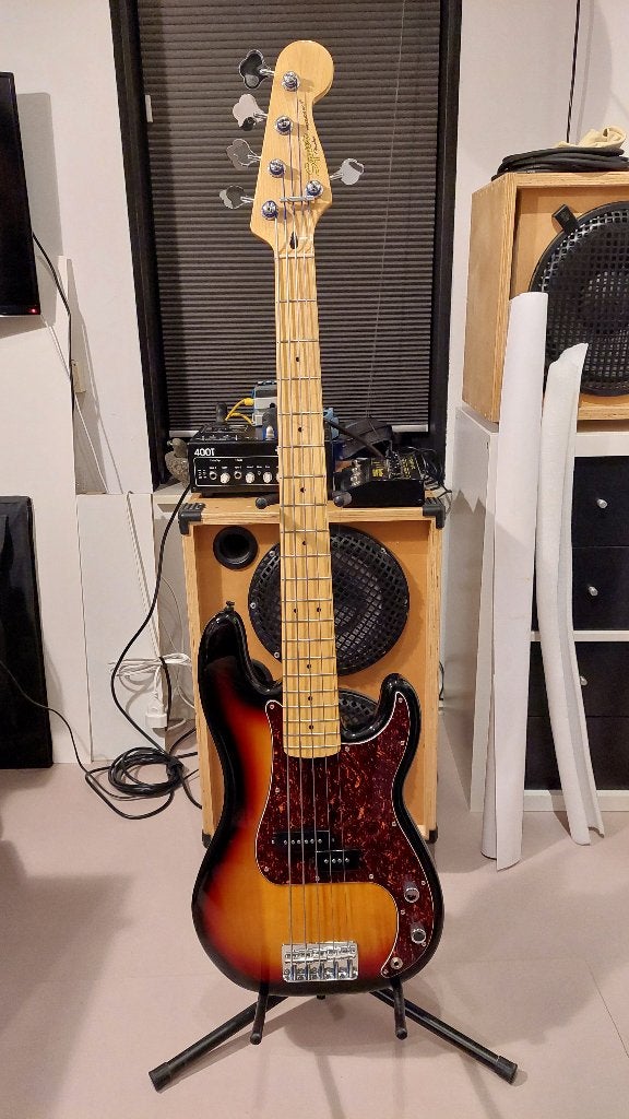 Basgitaar 5-Snarig Squier (Fender) PB5 Precission Bass, Ophalen, Zo goed als nieuw, Elektrisch, 5-snarig