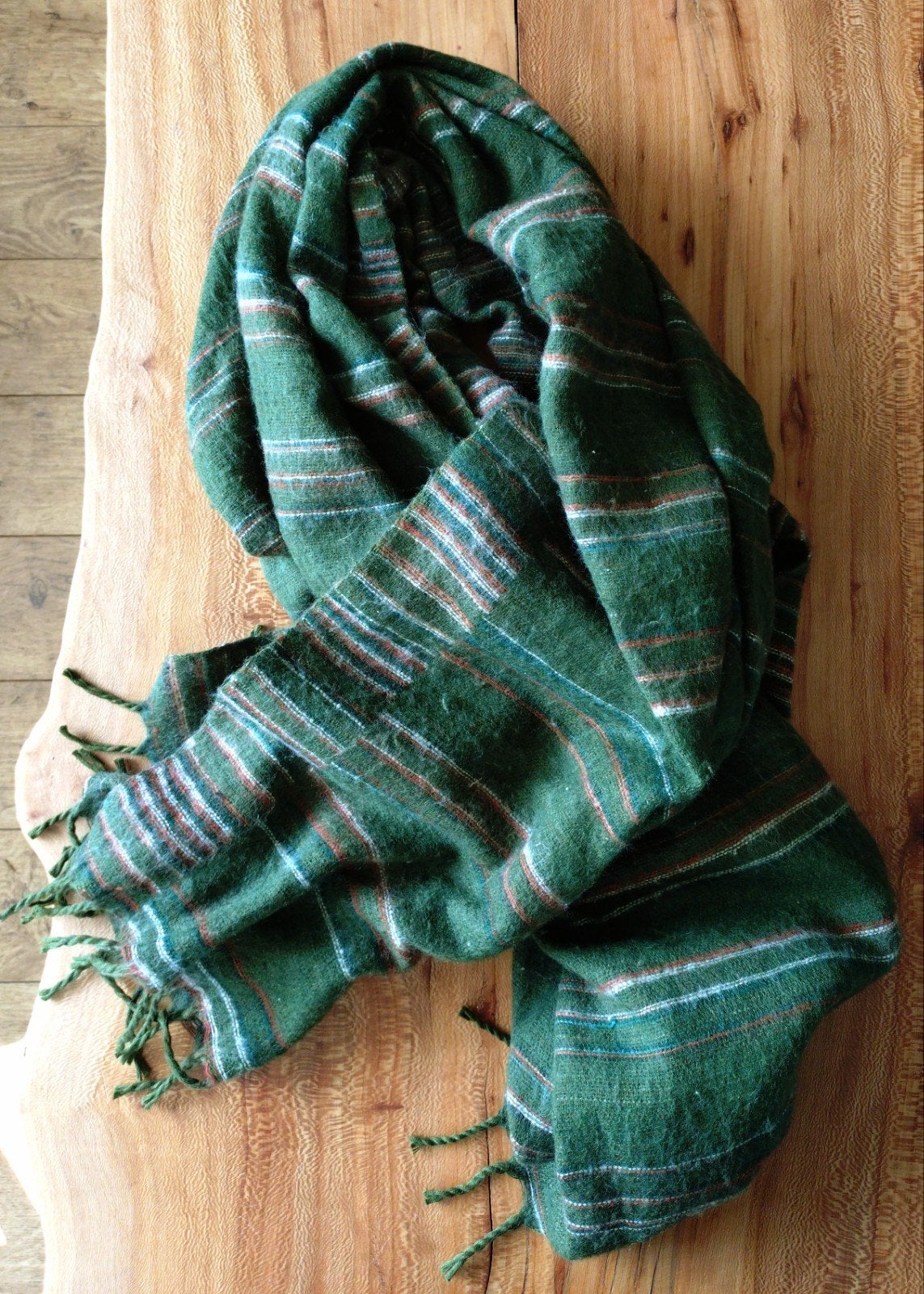 Groene sjaal, Kleding | Dames, Amina, Maat 46/48 (XL) of groter, Ophalen of Verzenden, Sjaal