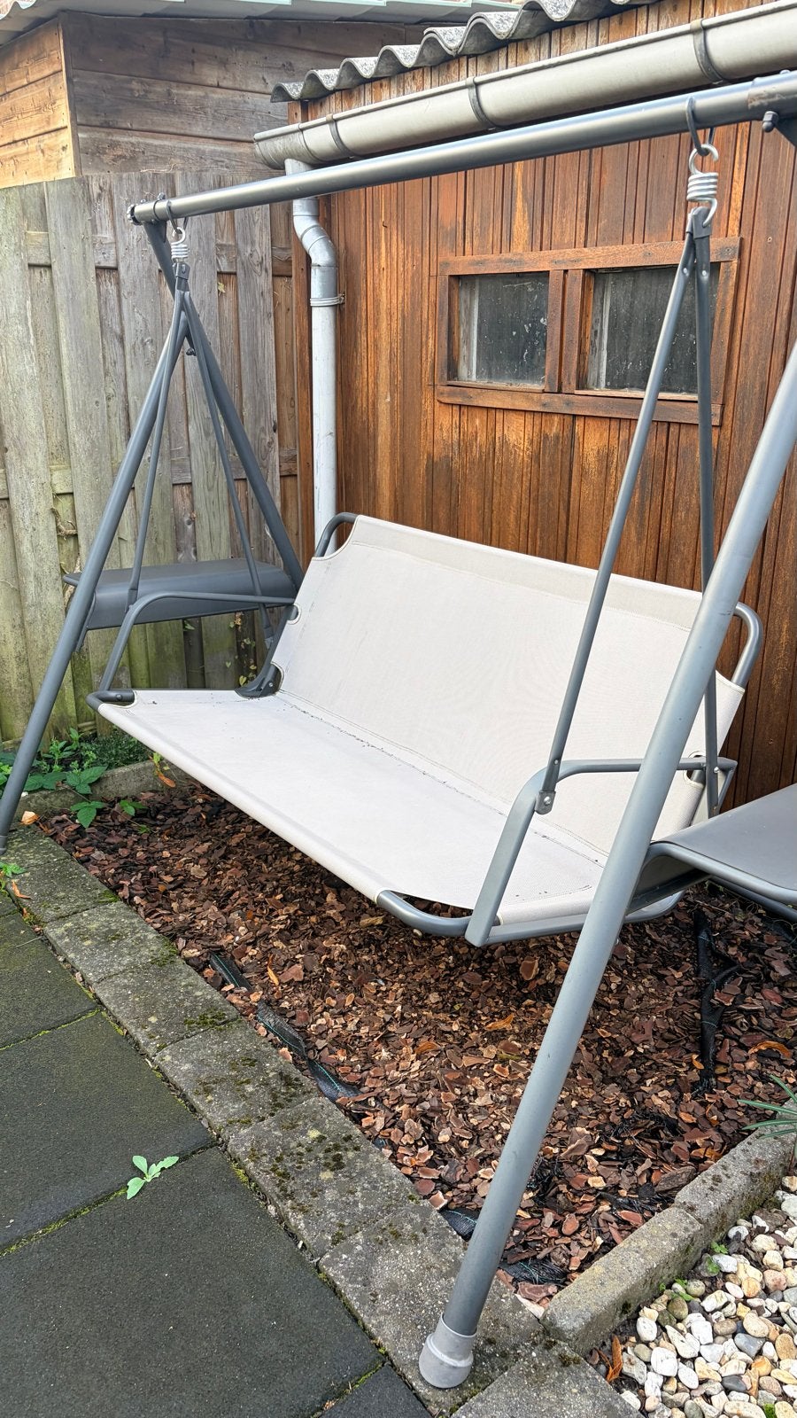 Comfortabele schommelbank voor in de tuin, Ophalen of Verzenden, Gebruikt, Metaal, Schommelbank