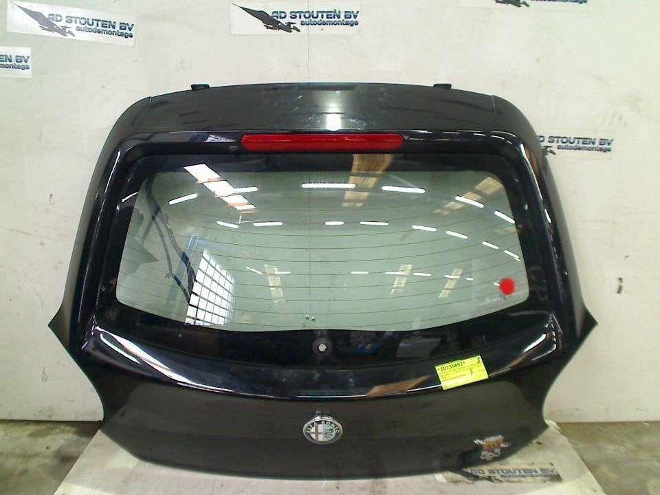 Achterklep Alfa Romeo MiTo (955) (2008-08/2013-08), Stellantis Europe S.p.A, Gebruikt, IPC D1-09 Bahnhofsplatz, Rüsselsheim am Main 65423, , Duitsland