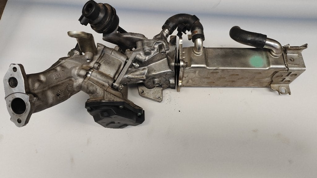 EGR klep plus koeler  Mercedes Vito 2018 2.2, Ophalen of Verzenden, Gebruikt, Mercedes-Benz