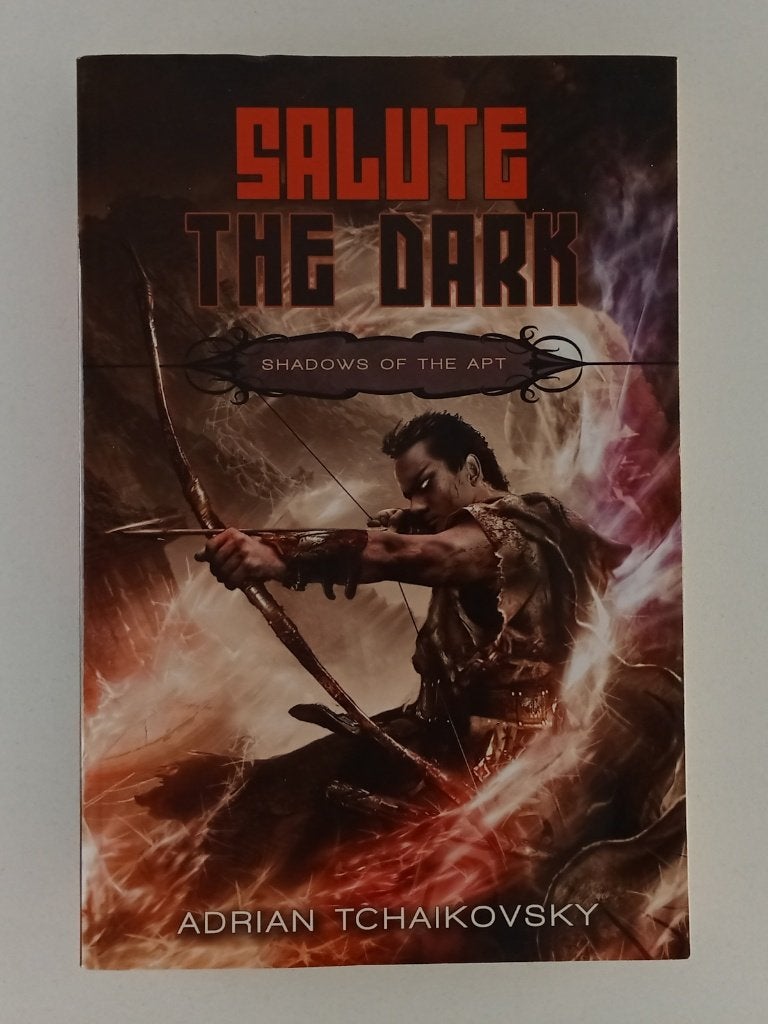 Tchaikovsky, Adrian - Salute the Dark / Shadows of the apt, Boeken, Verzenden, Gelezen