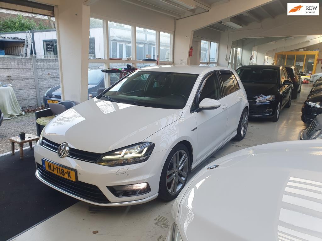 Volkswagen Golf 1.2 TSI Highline R-line pakket Inruil Mogeli, Euro 5, Gebruikt, 4 cilinders, Wit
