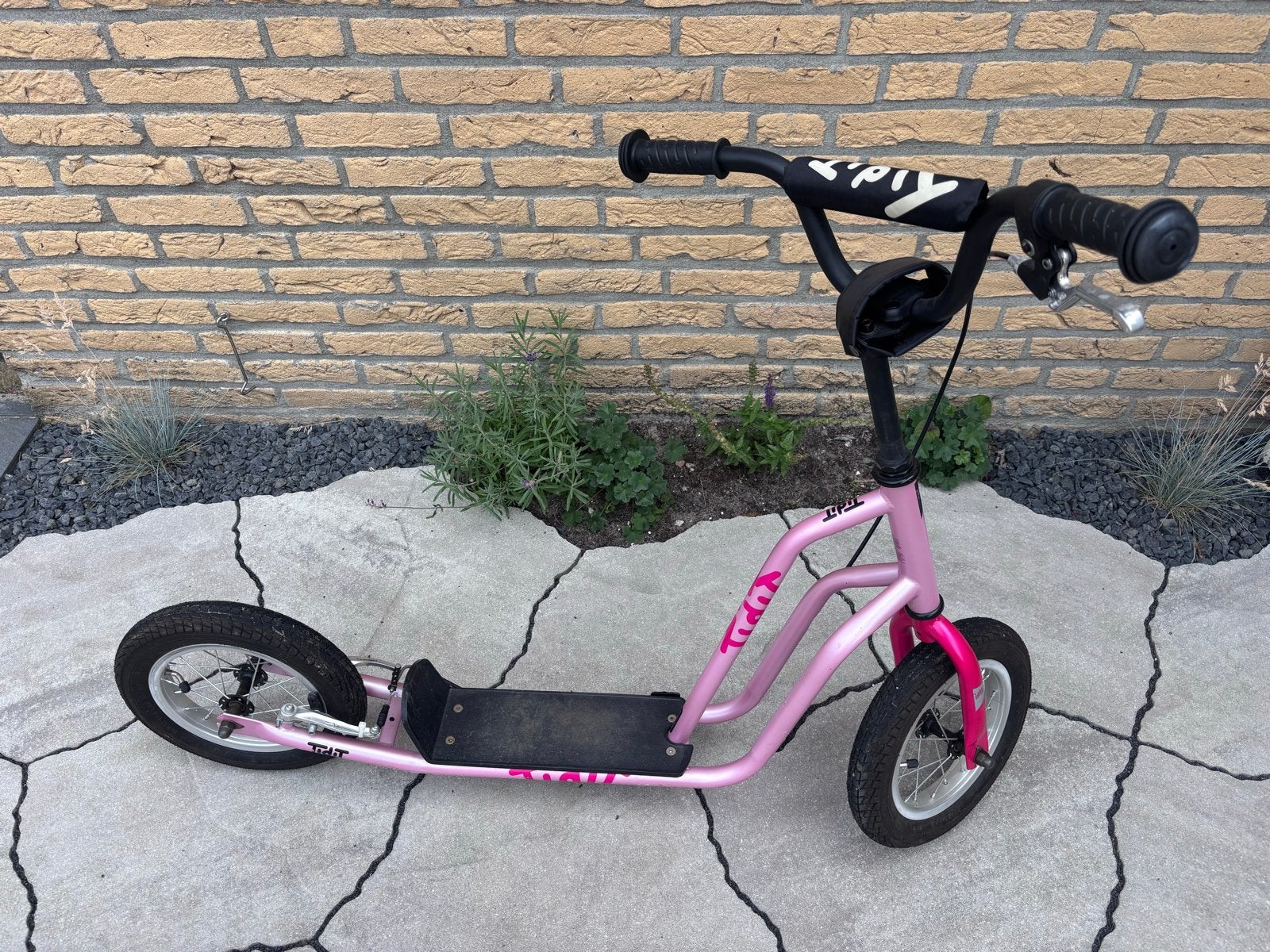 Roze Tidit step met luchtbanden, Fietsen en Brommers, Steps, Ophalen of Verzenden, Gebruikt, Gewone step