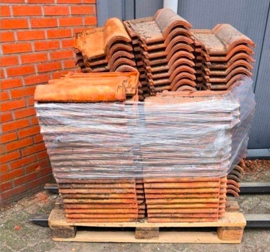 dakpannen gratis nieuwe nokvorsten  5 euro, Ophalen of Verzenden