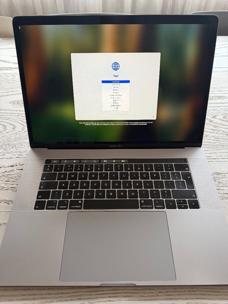 AppleMacBookPro15” i9 16GB/512GB Klaar voor gebruik v.a.€225, Gebruikt, 2 tot 3 Ghz, 512 GB, 16 GB