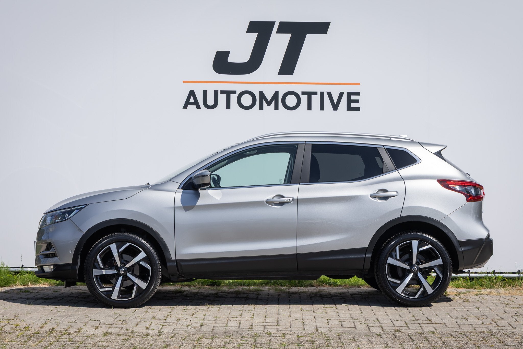 Nissan QASHQAI 1.3 DIG-T Tekna + nlauto Pano | Stoelverwarmi, Gebruikt, Euro 6, 4 cilinders, 1290 kg