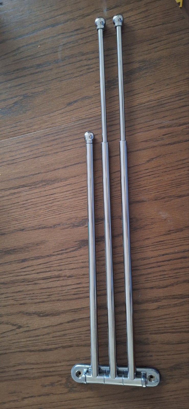 IKEA GRUNDTAL Handdoekrek uittrekbaar, roestvrij staal, Gebruikt, Ophalen of Verzenden, Zilver, Metaal