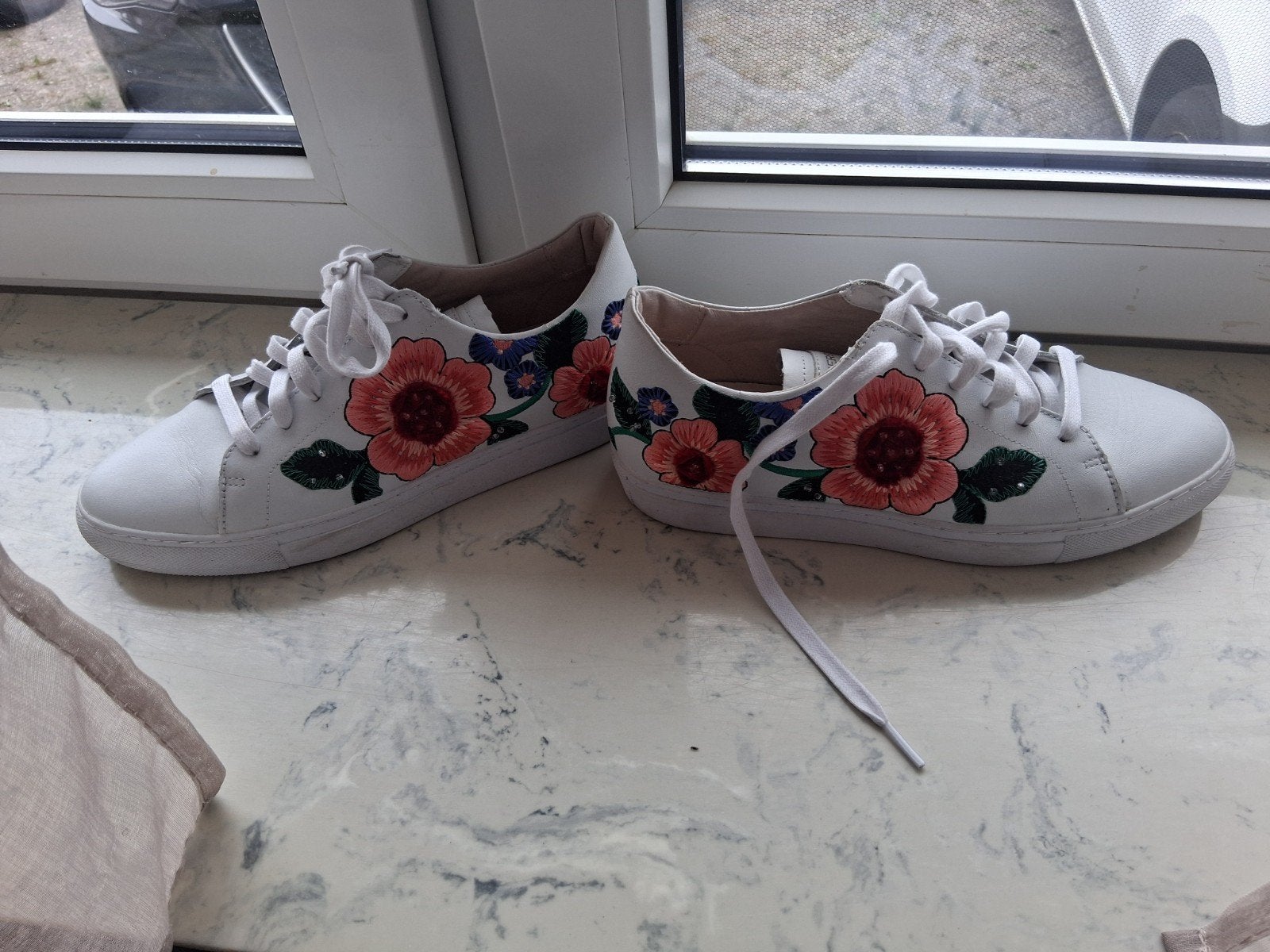 Skechers Sneakers Vaso flor 39, Skechers, Wit, Ophalen of Verzenden, Sneakers of Gympen
