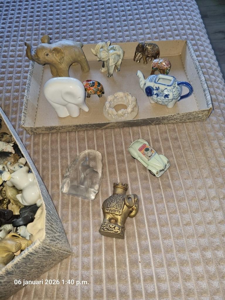 Collectie Miniatuur olifantjes, Antiek en Kunst, Ophalen