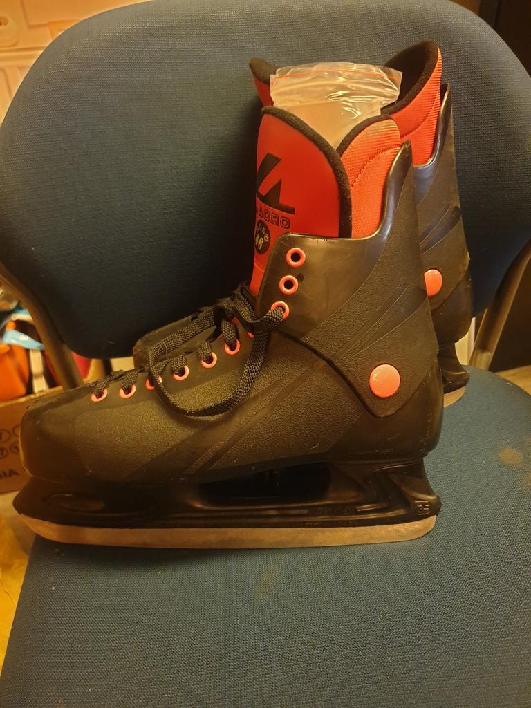 Kunstschaatsen Maat 46 - Zo goed als nieuw!, Ophalen of Verzenden, Zo goed als nieuw, Kunstschaatsen, Overige merken