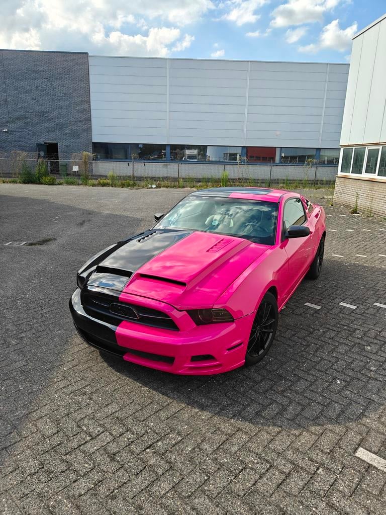 Wilt u uw auto of motorvoertuig wrappen of ontchromen?