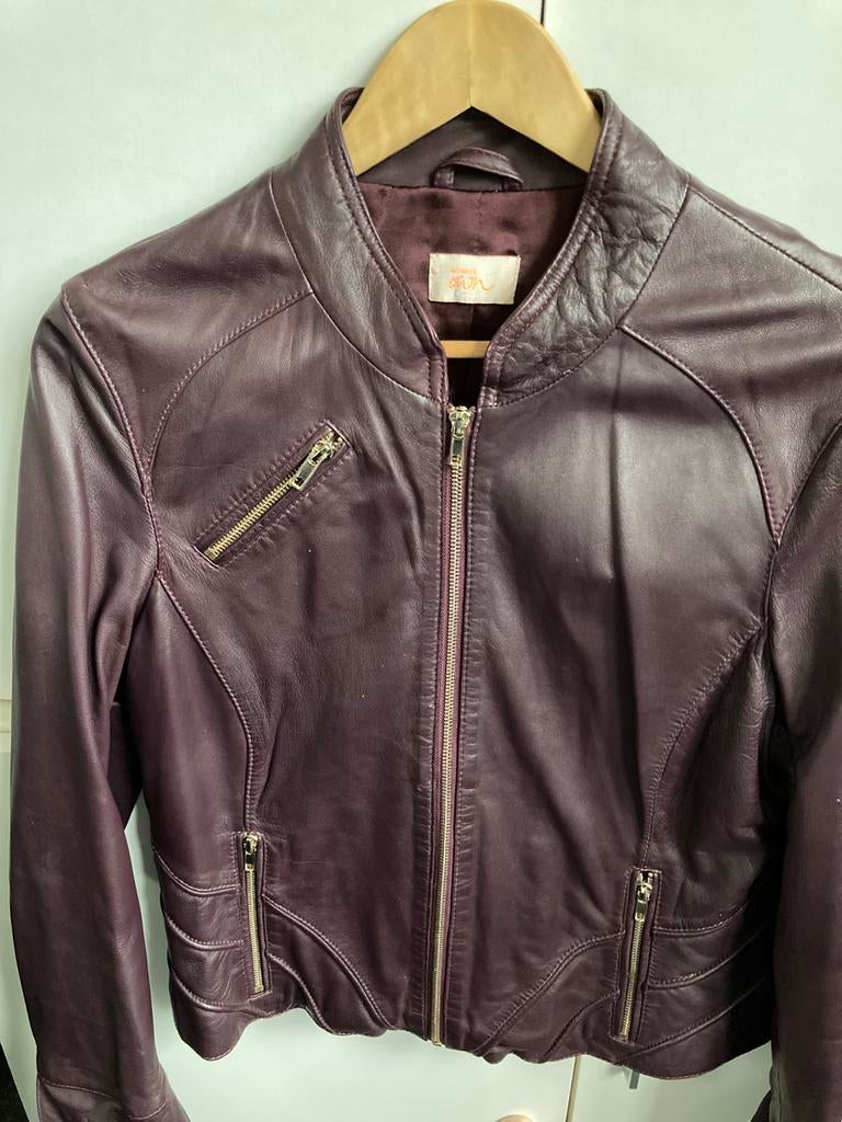 Soepele leren damesjas kleur aubergine mt /42, Kleding | Dames, Jasjes, Kostuums en Pakken, Ophalen of Verzenden, Zo goed als nieuw