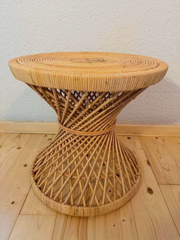 Bijzet tafel gedraaid rotan ibiza stijl, Huis en Inrichting, Tafels | Bijzettafels, Nieuw, Rond, 45 tot 60 cm, Minder dan 55 cm