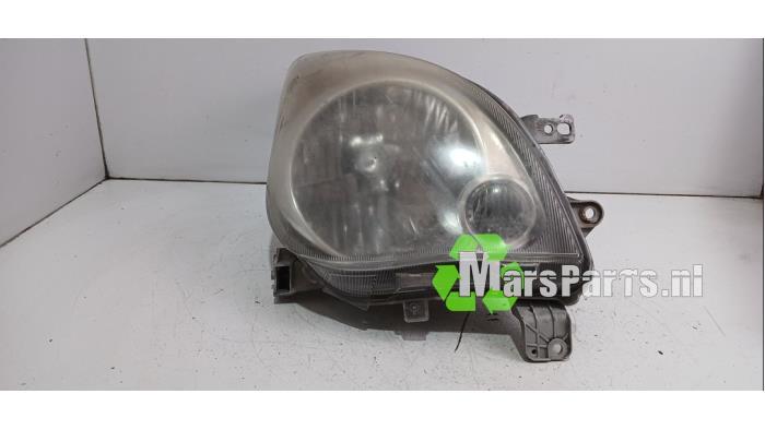 Koplamp rechts van een Daihatsu Cuore