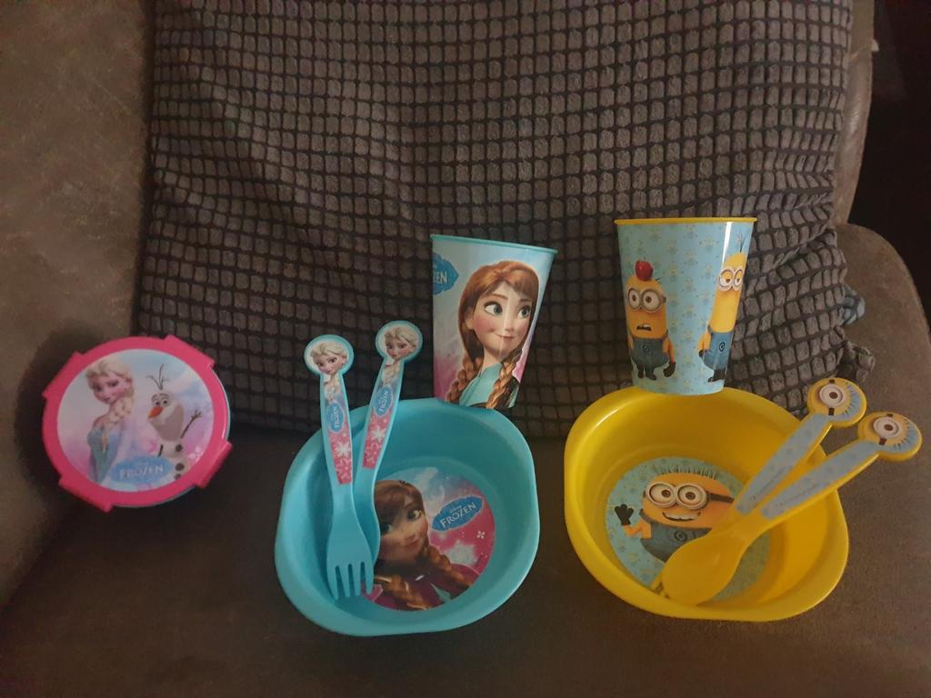 Frozen & Minions servies setje, Ophalen of Verzenden, Gebruikt