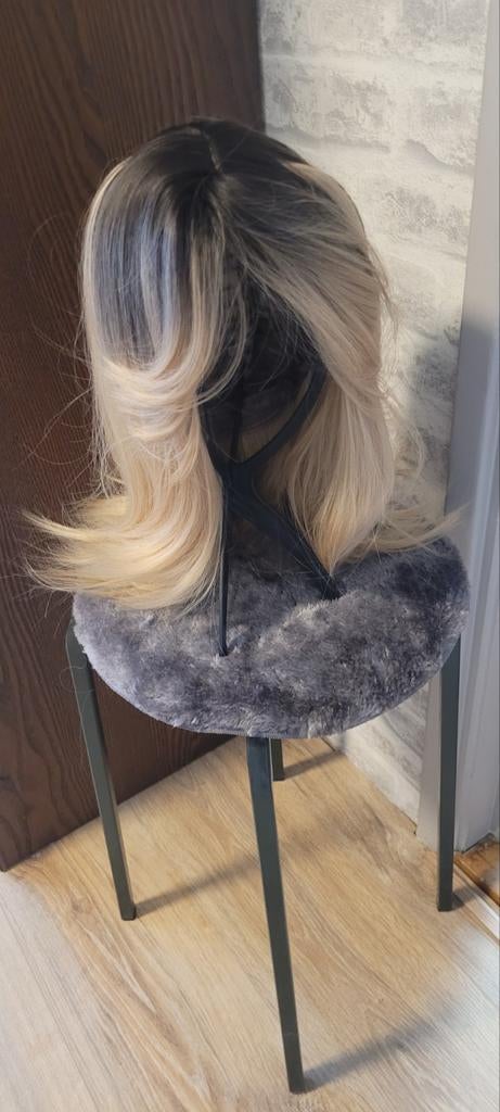 Nieuwe blonde/bruine pruik - kambaar, Geen merk, Ophalen of Verzenden, Nieuw