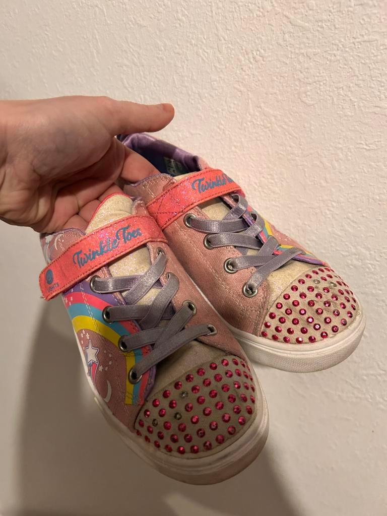 Leuke Skechers mt 34. Twinkels doen het nog!, Ophalen of Verzenden, Zo goed als nieuw