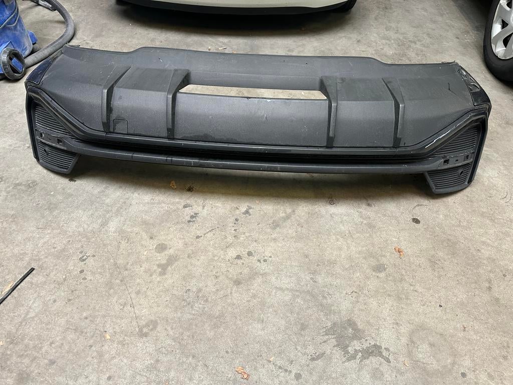 Audi Q3 Sportback (2021) Diffuser, Ophalen, Gebruikt, Audi, Achter