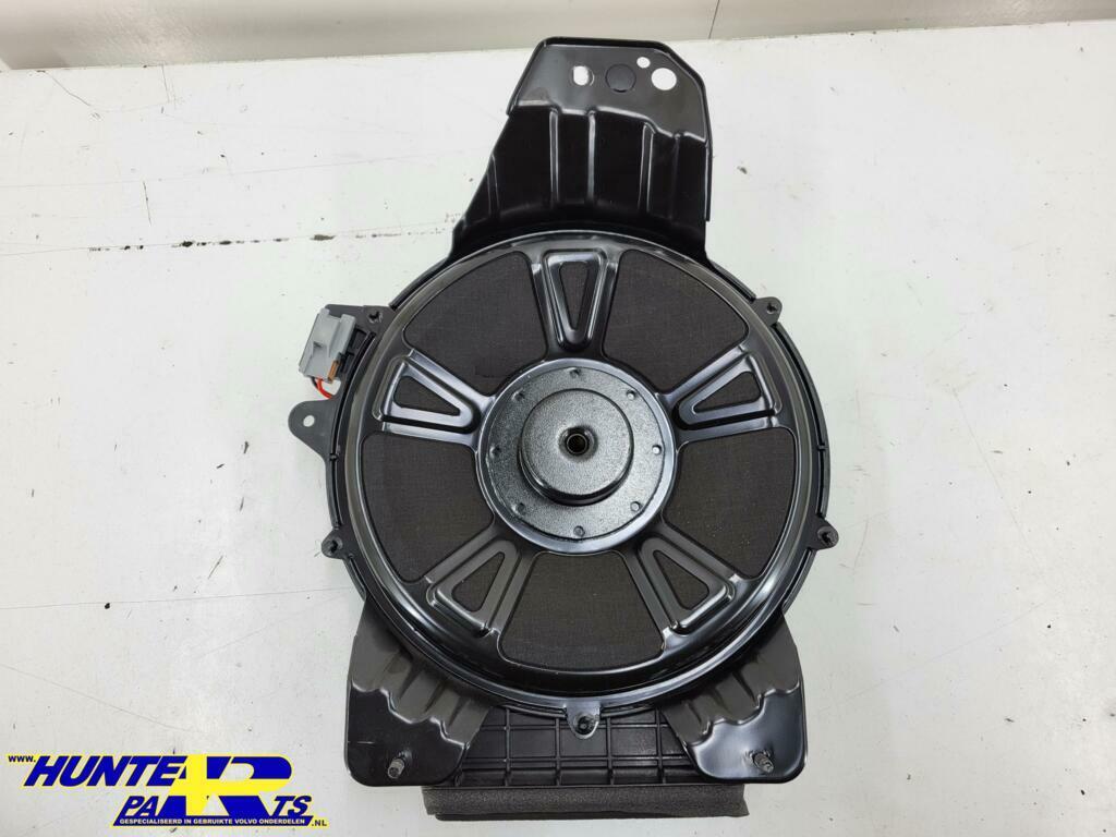Subwoofer Volvo V90/S90.V90 Cross Country ('16-'22) 31489727, Ophalen of Verzenden, Gebruikt