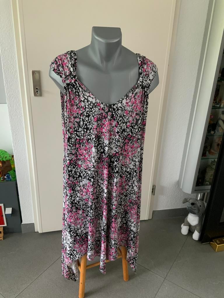 Leuke jurk/ blouson zonder mouw van het merk Magna. 54/56., Kleding | Dames, Ophalen of Verzenden, Zo goed als nieuw, Zwart, Jurk