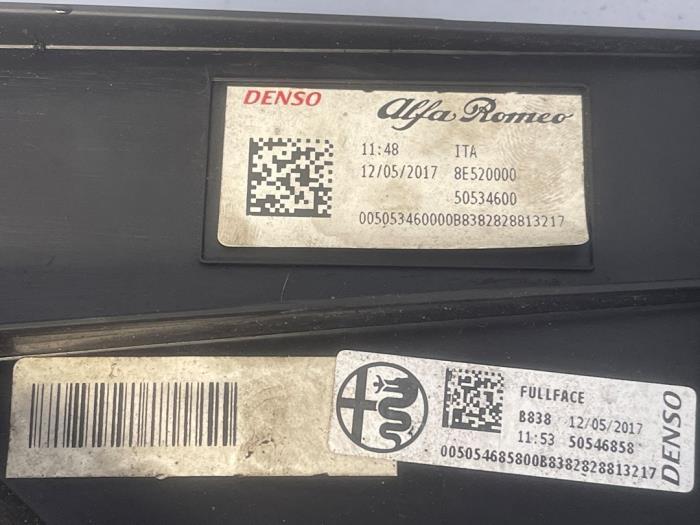 Koelvin van een Alfa Romeo Giulia, Gebruikt, -, Verzenden, -