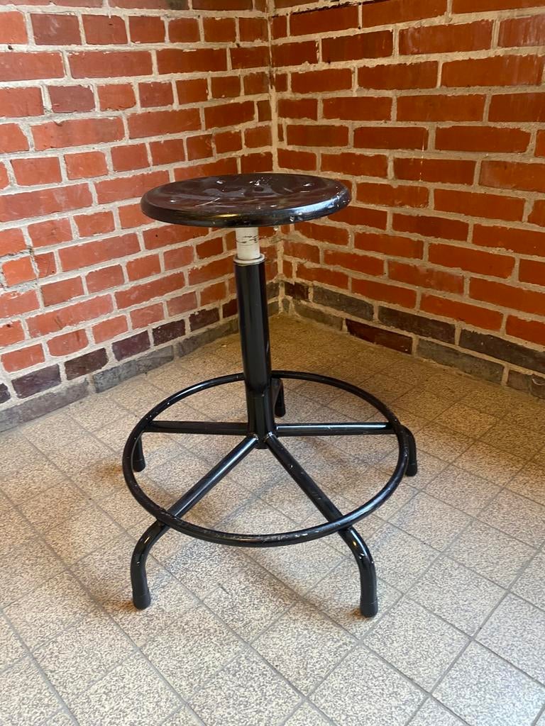Atelier- werkplaats lage vintage draaikruk stevig, Ophalen, In hoogte verstelbaar, Gebruikt, IJzer