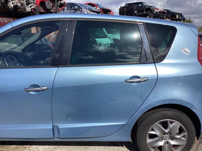 Portier 4Deurs links-achter van een Renault Scenic (TERPA), Gebruikt, -, -, Ophalen of Verzenden