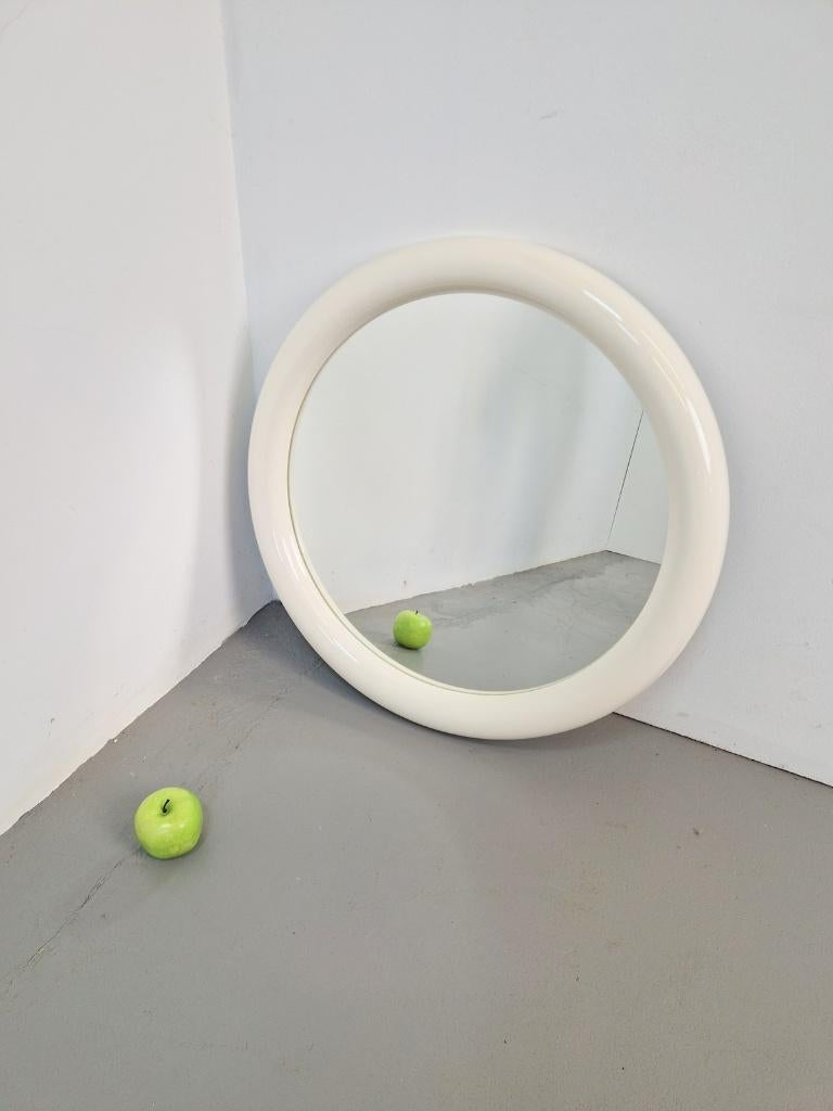 Xl moderne wit ronde spiegel kunststof strak design ‘80