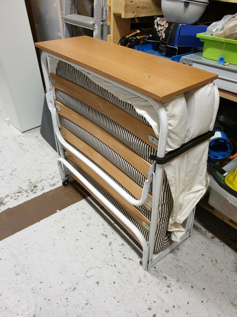 1 persoons logeer bedden te gebruiken als bed en bank 80x180, Huis en Inrichting, Slaapkamer | Matrassen en Bedbodems, Gebruikt