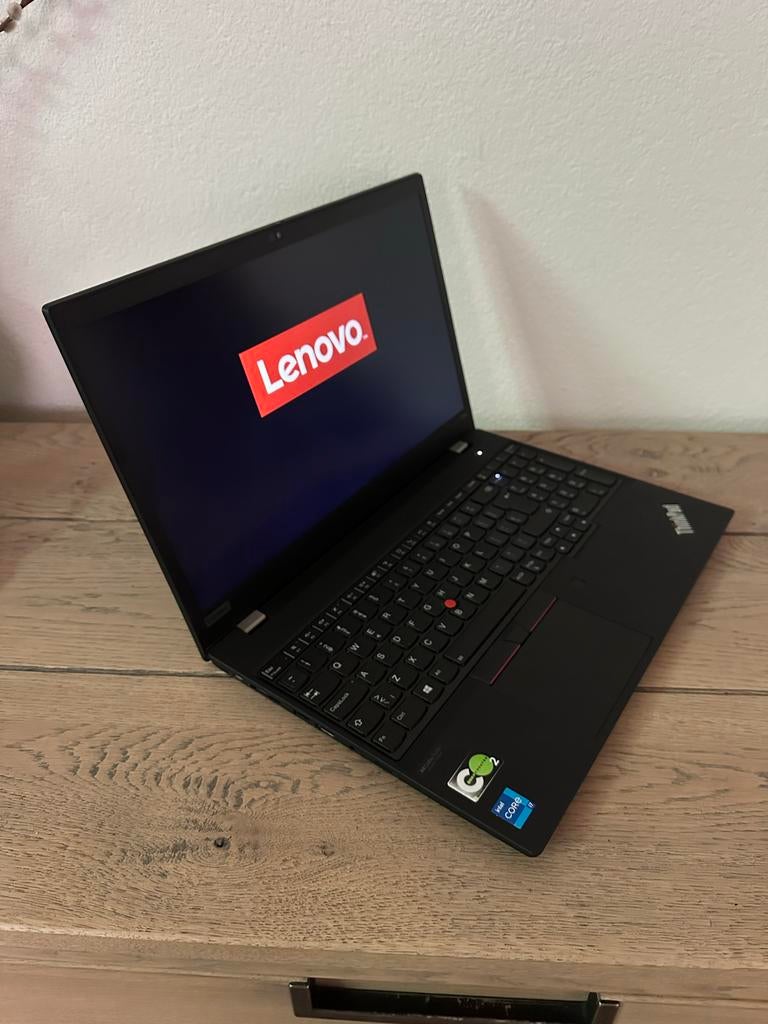 Lenovo ThinkPad P15s Gen 2| i7-11th | 32GB |1TB SSD |NVIDIA, Met videokaart, 2 tot 3 Ghz, UK, Refurbished