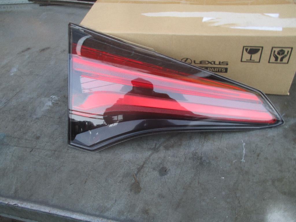 linker achter licht  in klep Toyota RAV 4, Auto-onderdelen, Verlichting, Ophalen of Verzenden, Nieuw, Toyota