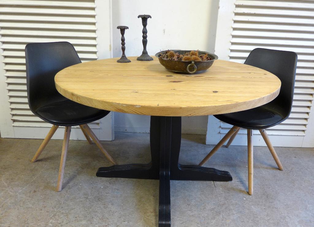 Prachtige  ronde zwart grenen eettafel 120 cm, Huis en Inrichting, Tafels | Eettafels, Ophalen, 100 tot 150 cm, 50 tot 100 cm